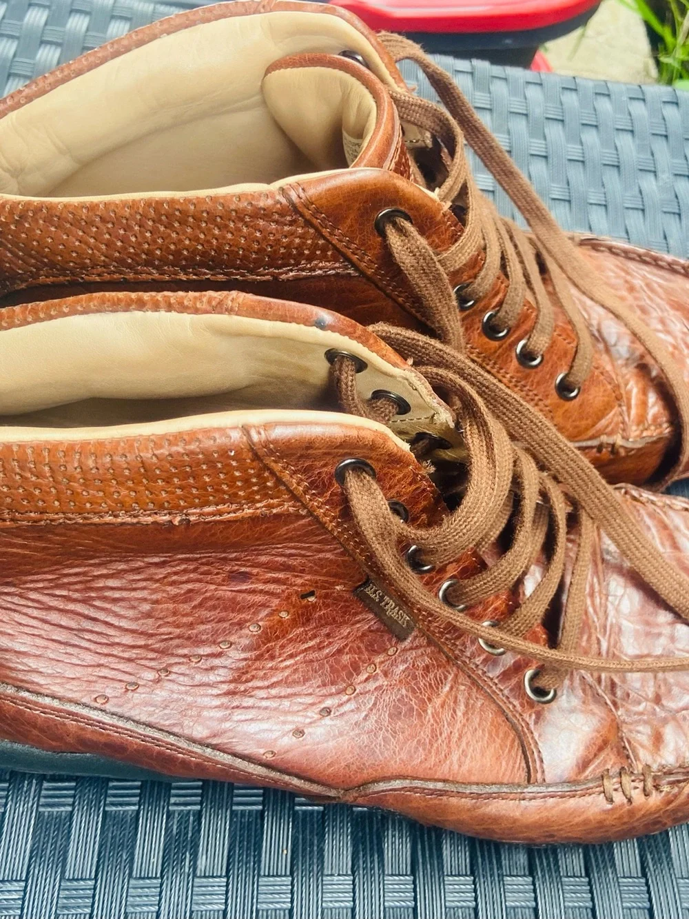 Las Zapatas Men's Brown Leather Chukka Boots - Artisanal Lace-Up